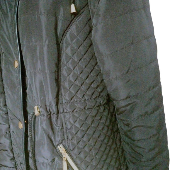 Le  Grenier Quilted Hooded Wind/Water Resistant Coat with Gold Metal Accents M - Picture 7 of 10